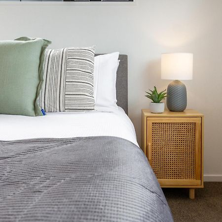 2Br Townhouse: Cosy, Close To City, Car Park Christchurch Exterior foto