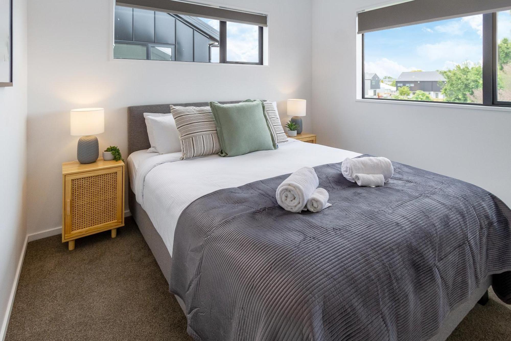 2Br Townhouse: Cosy, Close To City, Car Park Christchurch Exterior foto